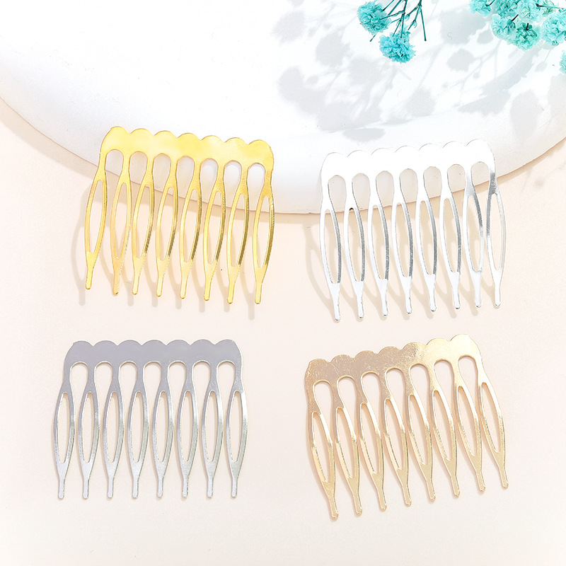 Peigne à 8 dents, largeur * longueur 4 * 4,3 cm