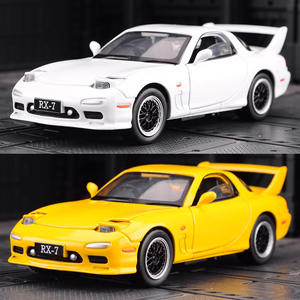 1:32รถของเล่นแบบหล่อ RX7สำหรับเด็กรถของเล่นโลหะยางพลาสติกเทคนิคการหล่อ