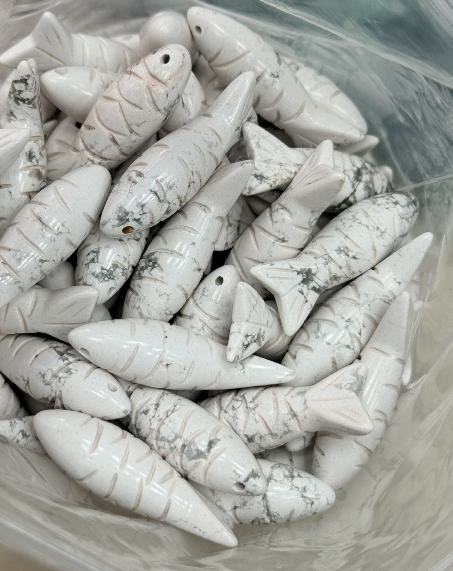 white howlite12