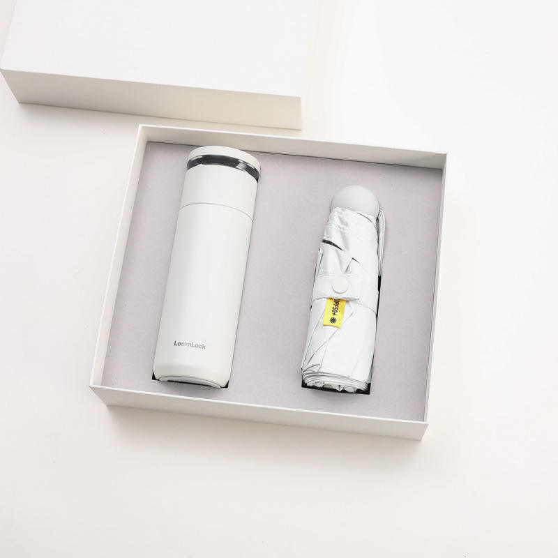 Tasse à verrouillage + parapluie blanc