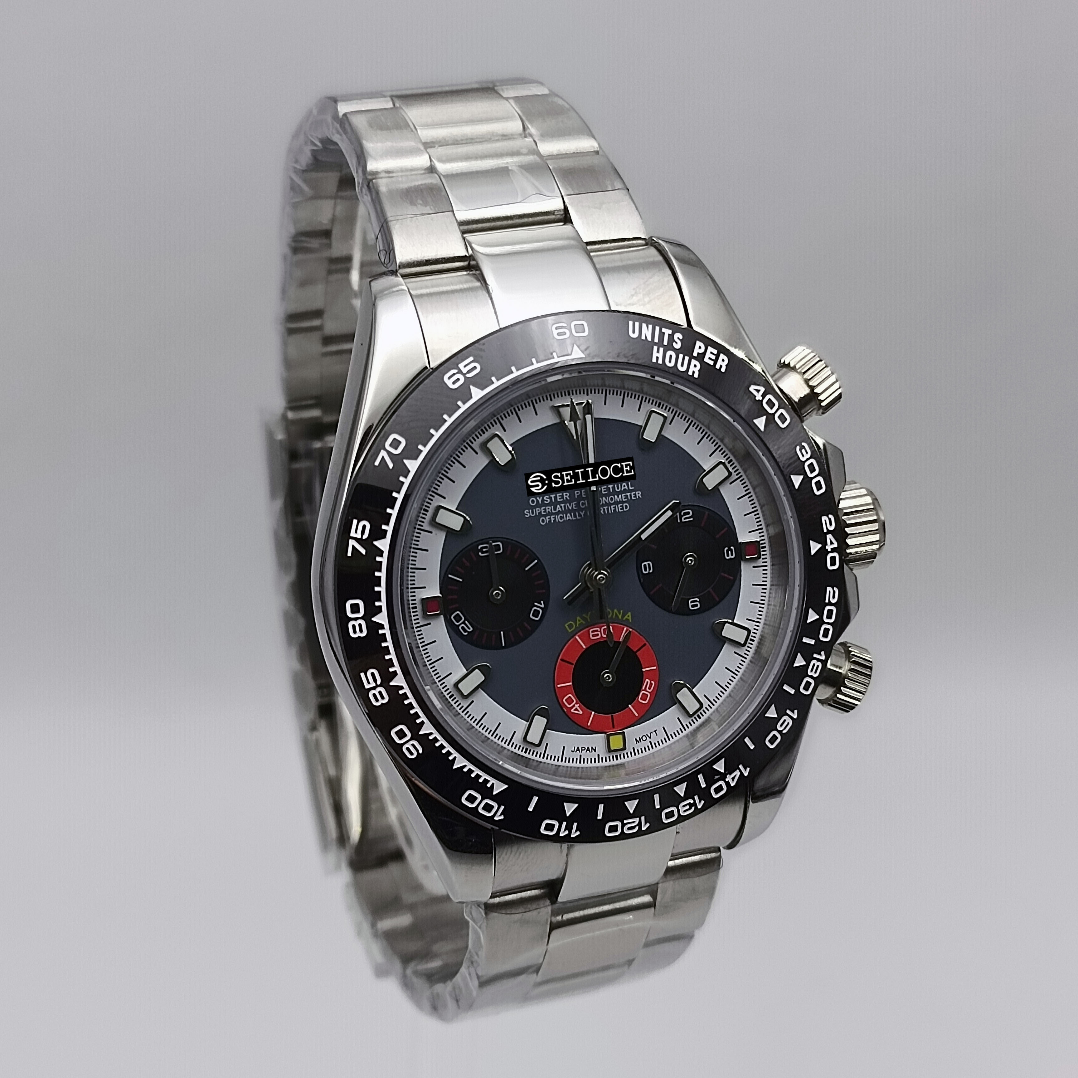 Boîtier argenté + cadran bleu bébé