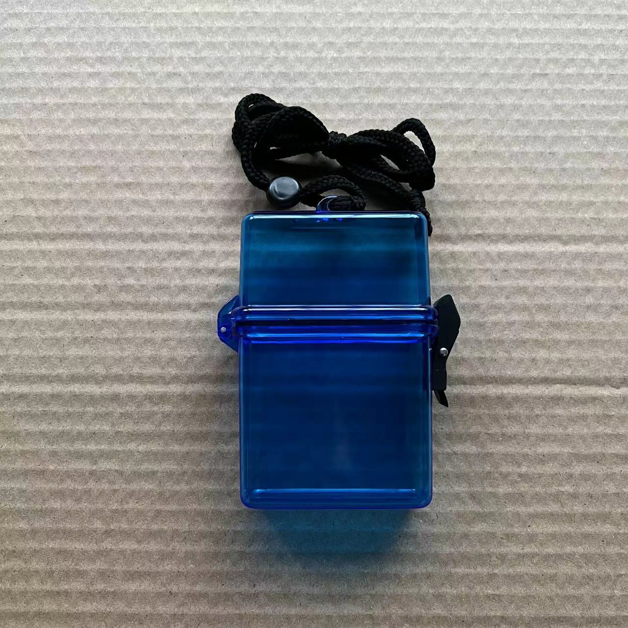 Bleu transparent