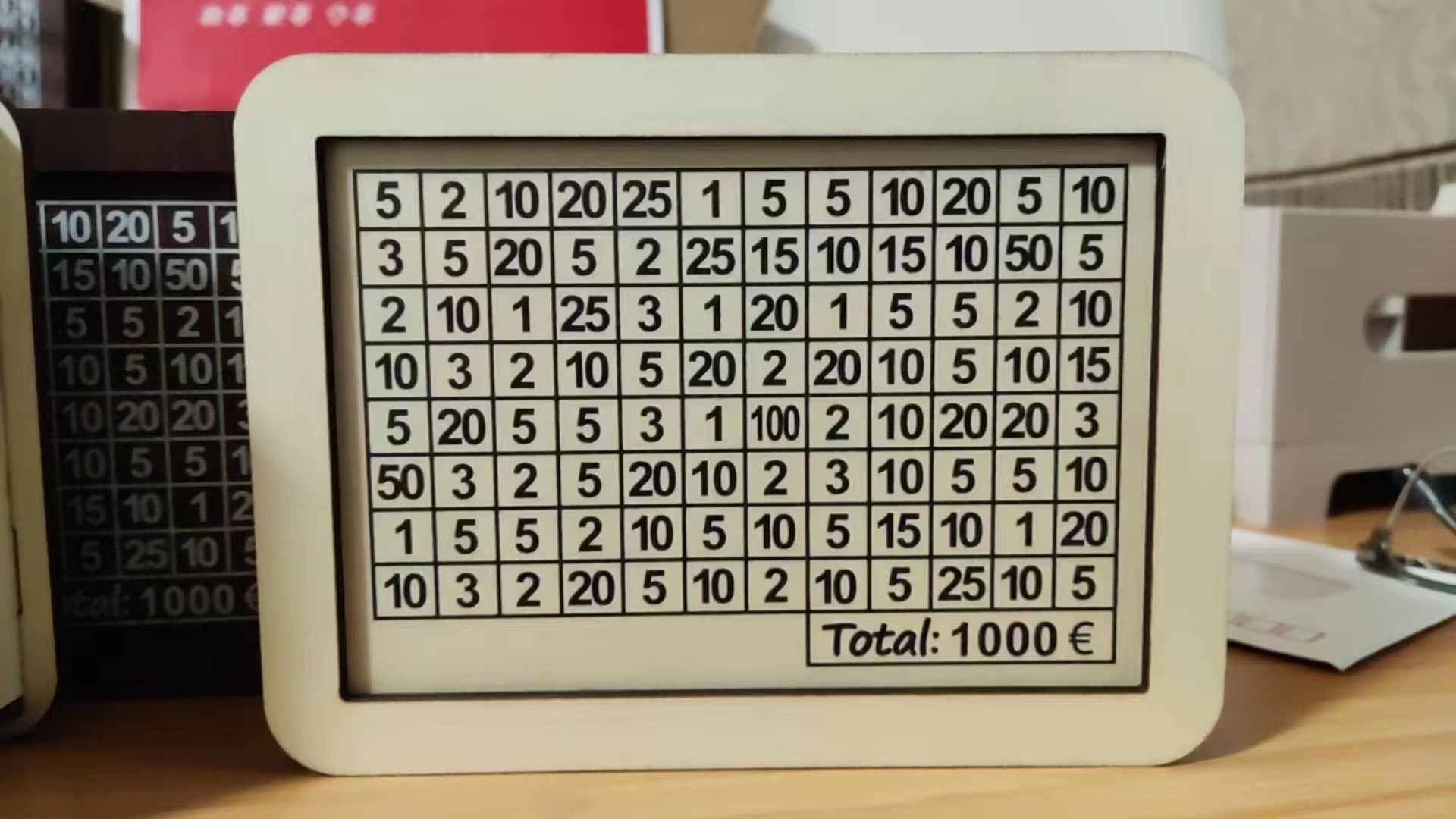 1000 euros blanc/17*12.5*6.7cm/avec stylo effaçable