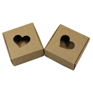 Scatola di vendita per corrispondenza scatola di cartone in cartone naturale ondulato naturale pieghevole marrone semplice scatola di spedizione con resistenza finestra a forma di cuore - Product Image 1