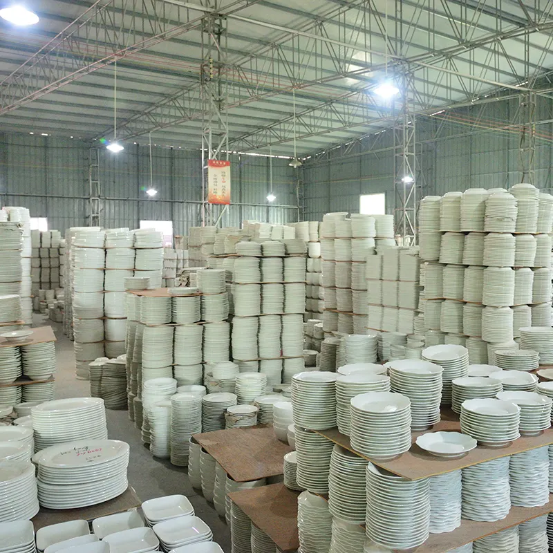 Vendita di ceramiche all'ingrosso Chaozhou fabbrica di ceramica ristorante stoviglie stock pronti