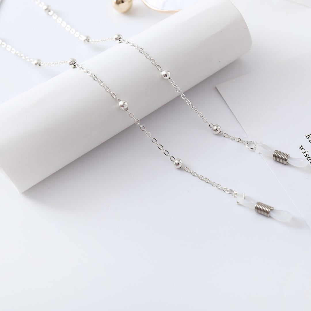 New beaded necklace (silver with silicone clasp)