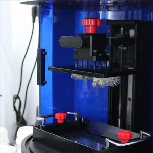 <span class=keywords><strong>3D</strong></span> LCD打印机用于牙科实验室，用于打印生物兼容的牙科模具，牙冠和牙冠树脂模型