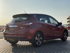 Nissan Tiida 1.6L中古車ナバラ中古車 - Product Image 2