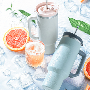 卸売ステンレス鋼コーヒータンブラーカップビッググリップハンドル30オンス40オンス50オンス二重壁真空断熱史上最高