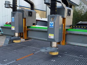 Enrutador de madera CNC de alto rendimiento, cabezales múltiples, dos cabezales, máquina enrutadora CNC de grabado de madera 1325 a buen precio - Product Image 4
