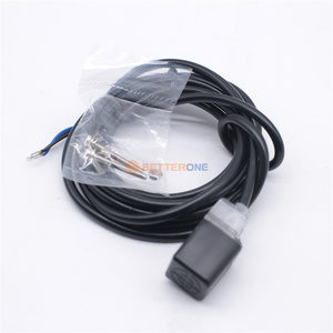 Venta caliente Original RIKO Inductivo rectangular Sensor de proximidad inductivo - Product Image 1