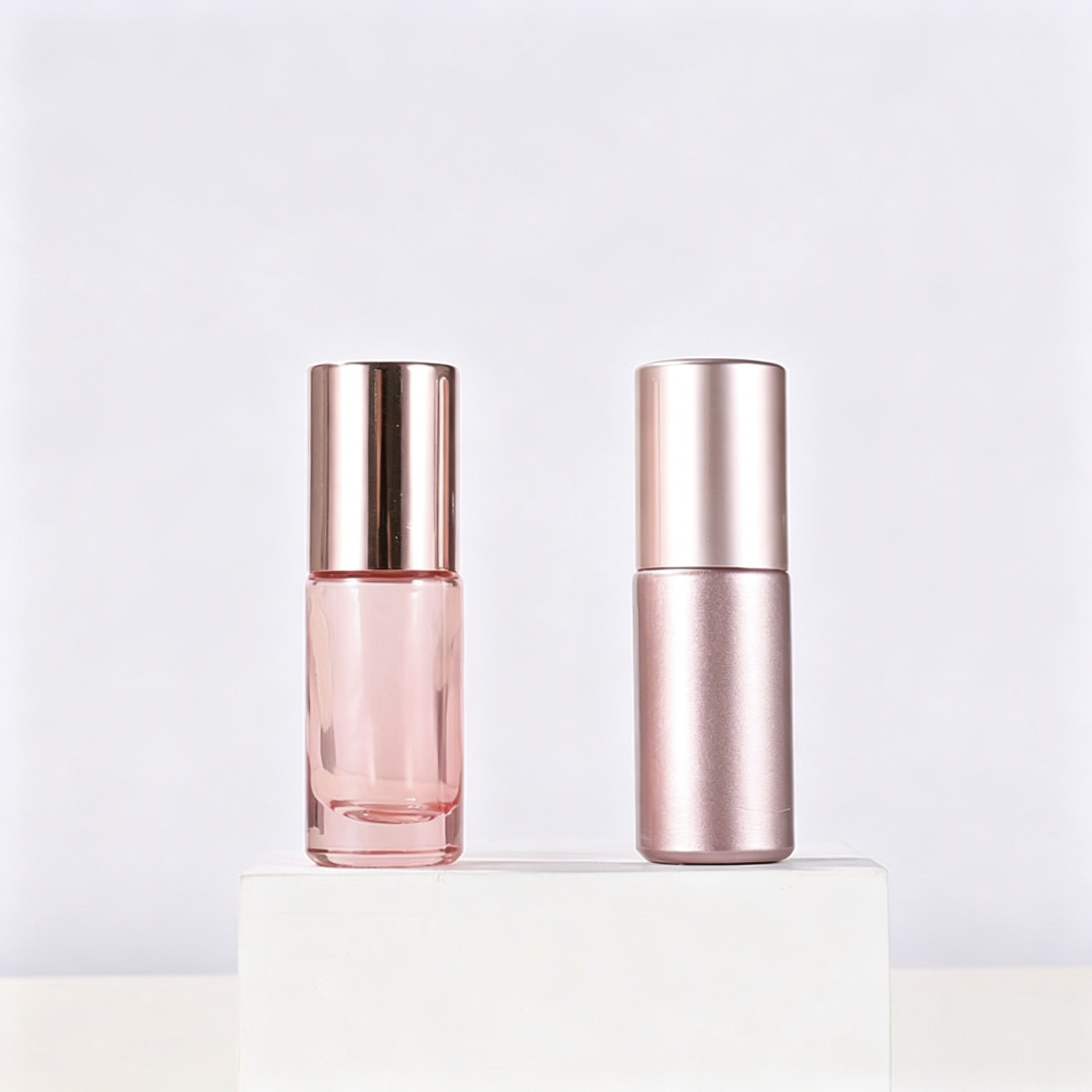 Bouteille en or rose (semi-transparent) + bouchon en or rose poli