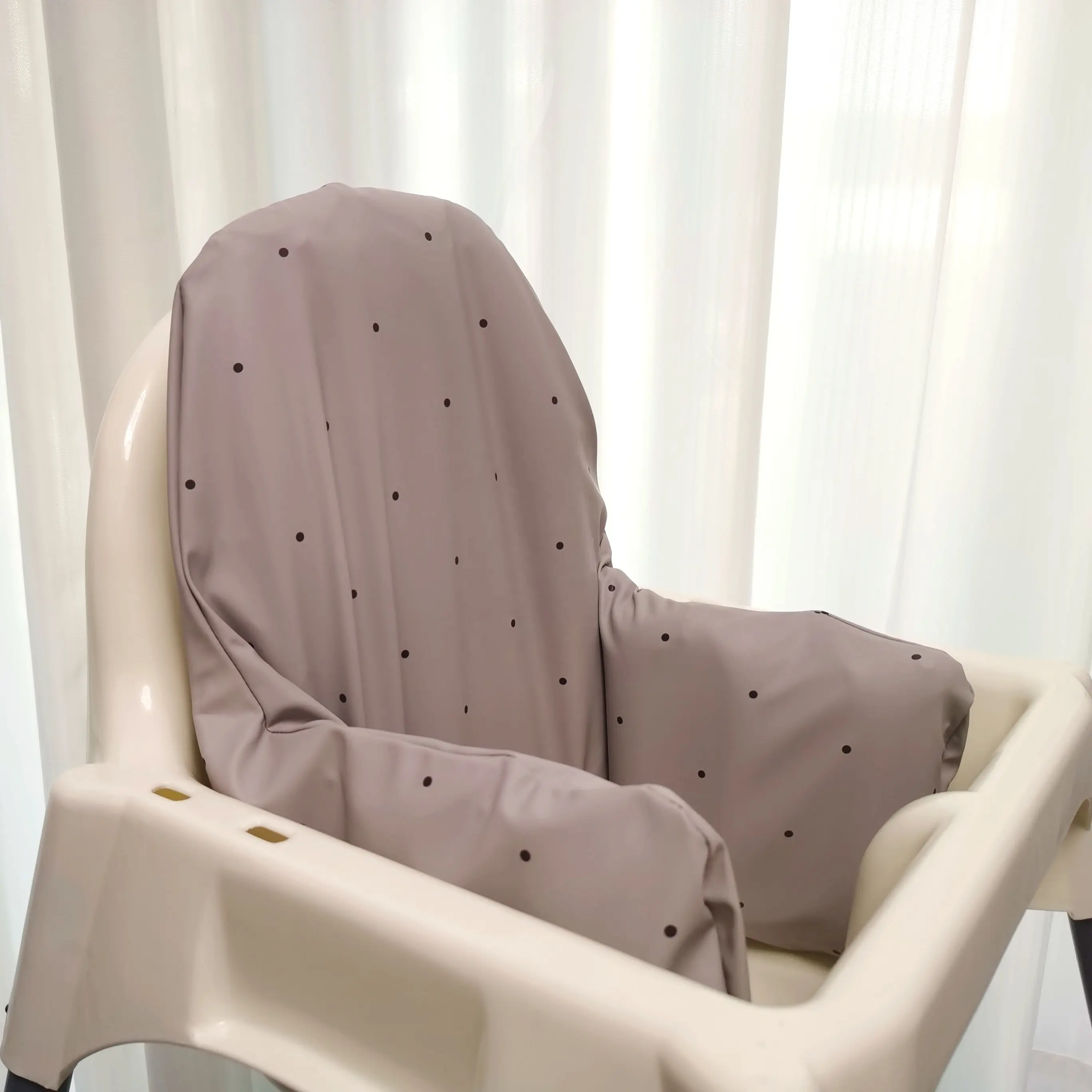 2024 New Arrival Celebrities Folded Washable Non-Toxic High Chair Cover and Cushion for Kids Cushion