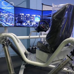 Buena calidad 6Dof Simulador de carreras de 3 pantallas de simulación de conducción movimiento dinámico plataforma carrera de juegos para la venta