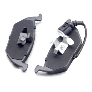 מחיר זול 1j0698151g d768 רפידות בלם אוטומטי עבור volkswagen גולף vw polo audi a1 חיפושית ג 'טה frv זוהר זוהר זוהר זוהר