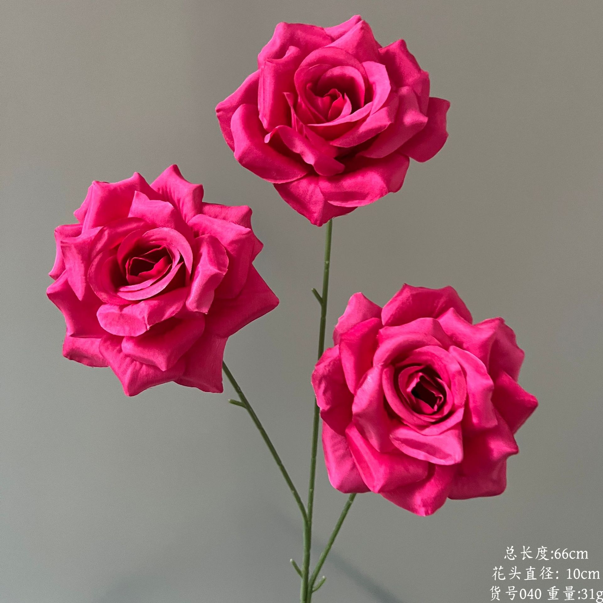 Article n° 040, rose diamant à trois têtes