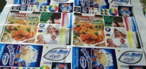 Pellicola di plastica ad alta velocità con inchiostro flessografico a 6 colori e sacchetti di carta bobina per macchina da stampa flessografica digitale a bobina - Product Image 5