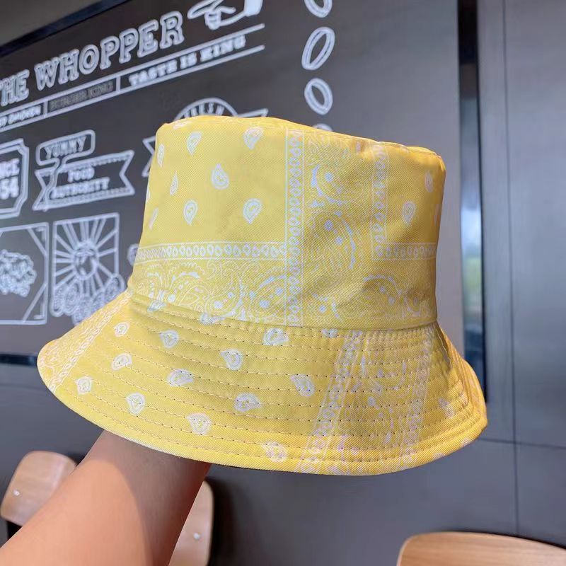 Chapeau jaune
