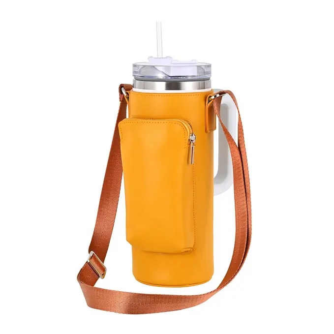 Gobelet 30oz 40 oz Porte-bouteille d'eau de haute qualité en cuir PU Tasse Bouteille d'eau de luxe Sac à bandoulière