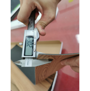 ヨーロピアンデザインスタイルシンプルカラーLVTビニールPVC屋内プラスチックフローリング耐摩耗性滑り止め装飾床タイル - Product Image 6