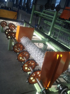 <strong>Automatic</strong> Chain Link <strong>Wire</strong> Mesh Weaving and Fence Making <strong>Machine</strong> - Product Image 5