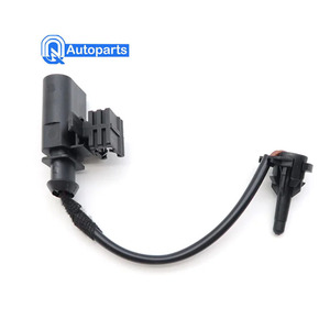 Q Sensor de temperatura 3G0820535 3G0820535A 3G0820535B para Volkswagen Audi Sensor de coche sensor de temperatura externo frontal - Product Image 1