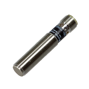 全新原装Pepperl + Fuchs P + F接近传感器电容式传感器CBB4-12GH60-E2-V1