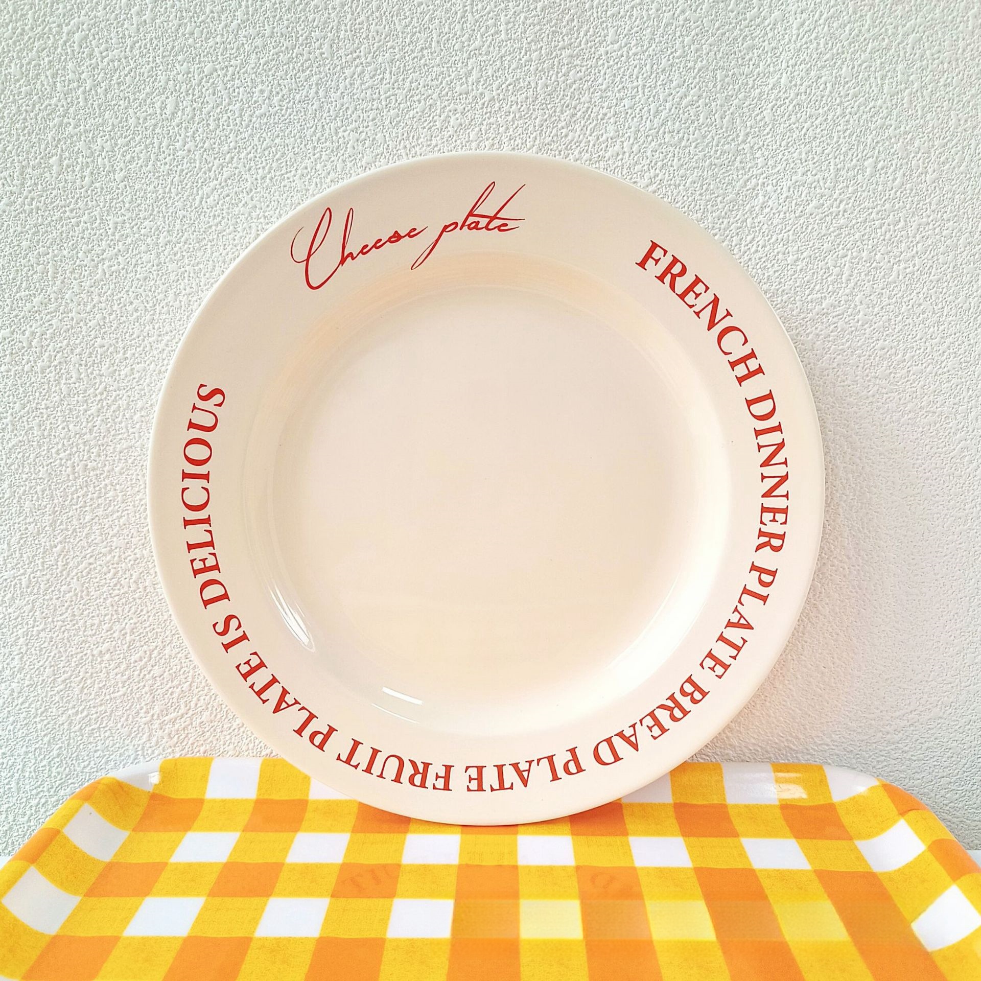 Plato rojo