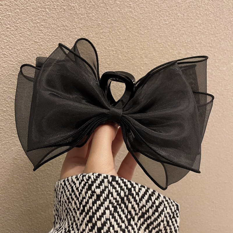 10 black bows
