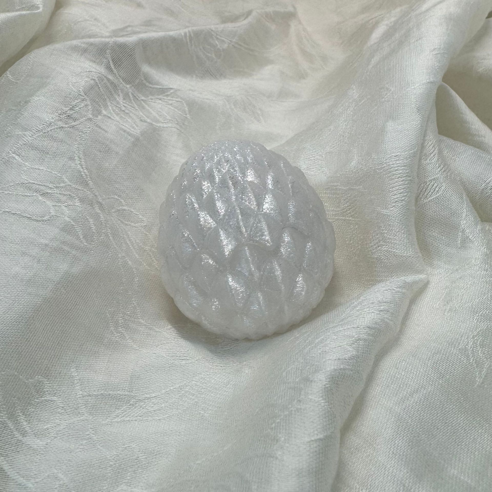 crystal dragon egg 4.5cm-transparent white
