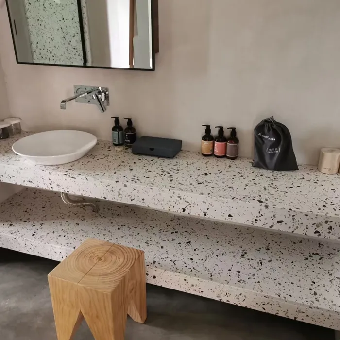 Comptoir personnalisé en meule d'eau de différentes couleurs pour cuisine salle de bain salle de douche-Surfaces personnalisées en terrazzo