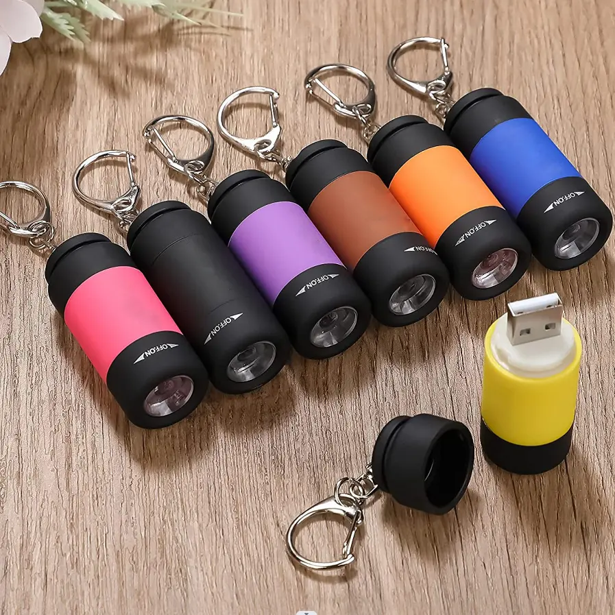 Chaveiro personalizado multicolorido com luz, mini chaveiro portátil recarregável com luz de led