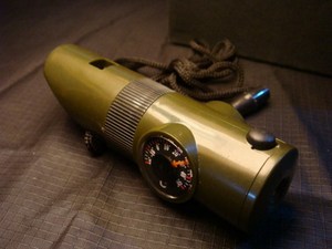 7 in 1 düdük çok fonksiyonlu kamp yürüyüş Survival acil düdük pusula el feneri ile - Product Image 6