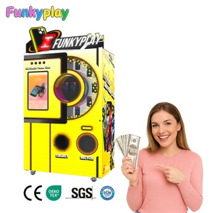 Funkyplay sân trượt băng trong nhà trường hợp điện thoại trong suốt Máy bán hàng tự động với thiết kế theo chủ đề băng vui nhộn và cạnh LED - Product Image 6