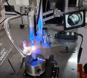 5 Axis Platform Automatic <strong>Continuous</strong> Fiber Laser Welding Machine with <strong>Rotating</strong> Head - Product Image 4