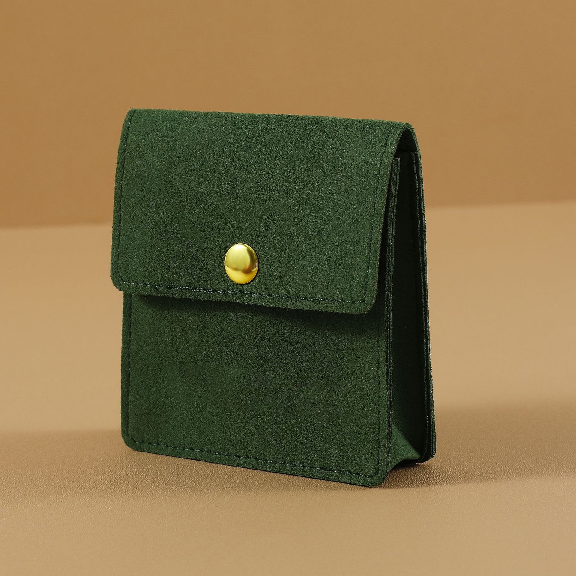 verde oscuro
