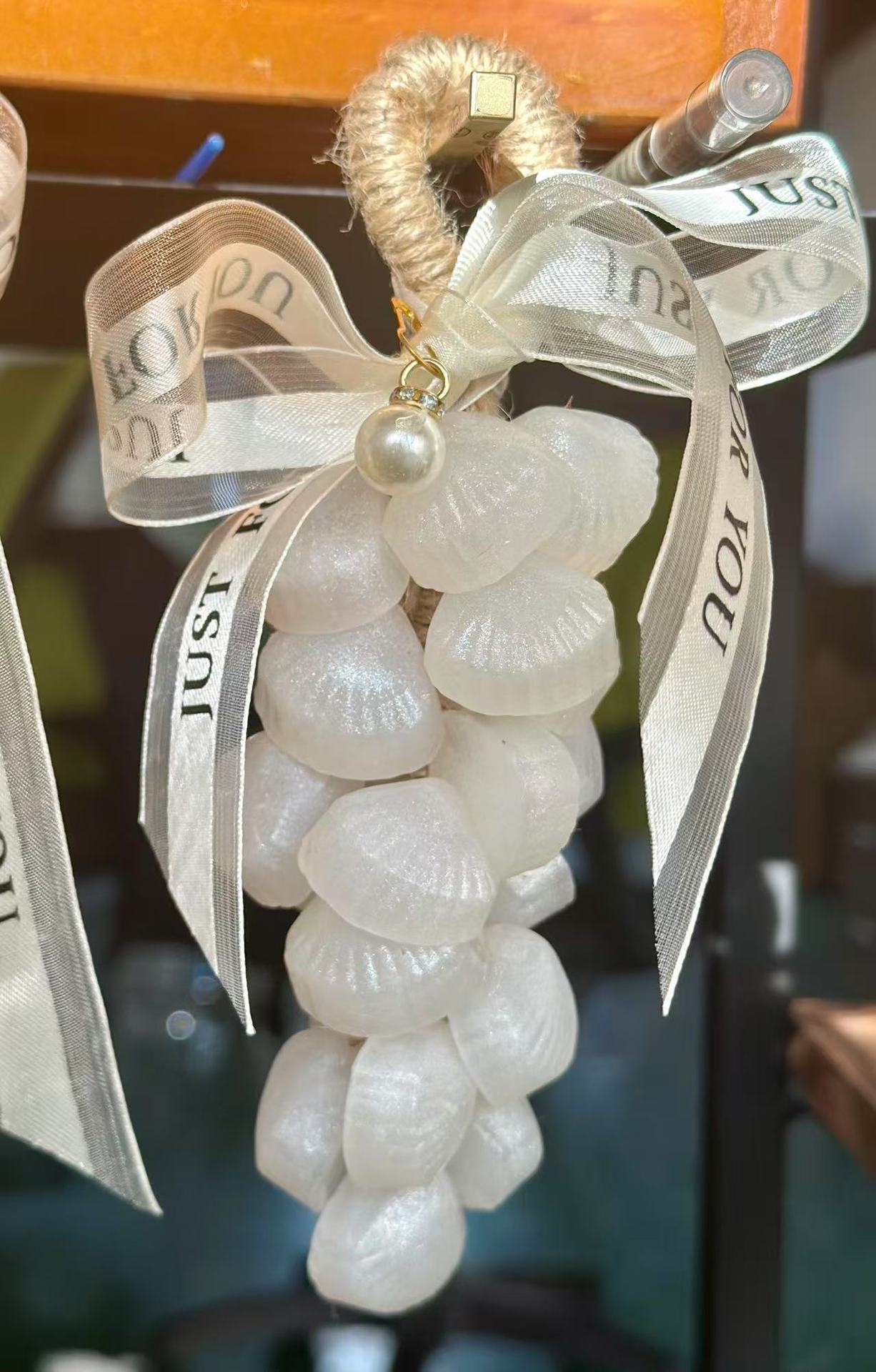 12-Silver shell