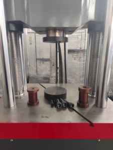 Máquina hidráulica de prueba de tracción 600Kn con software de exportación de datos para aleación de metal y análisis de materiales de construcción - Product Image 5