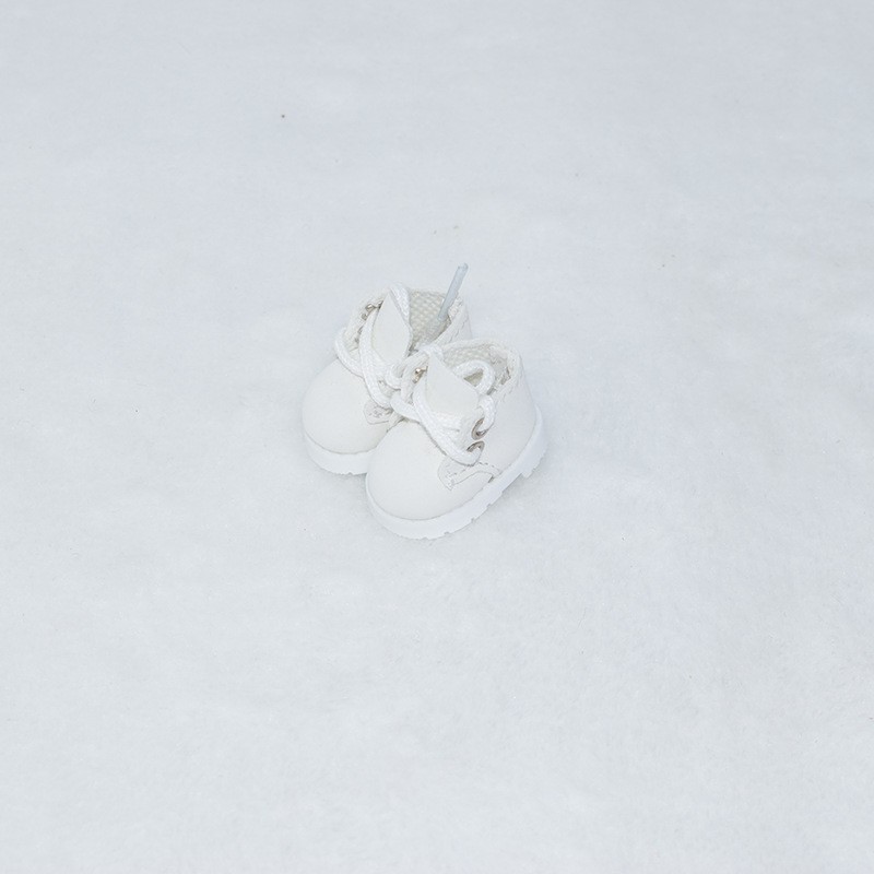 38 cm de alto, blanco.