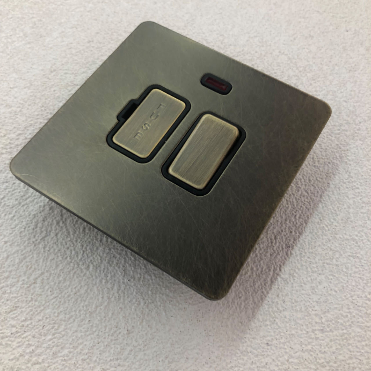 1 GANG with Fuse switch