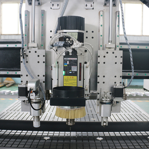 Enrutador de madera CNC para carpintería de cuero personalizado China CNC 2030 enrutador CNC ATC lineal con cuchillo oscilante - Product Image 3