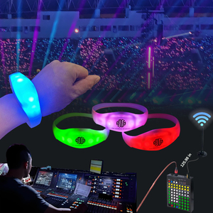 Bán buôn tổ chức sự kiện lumineux <span class=keywords><strong>DMX</strong></span> lễ hội phát sáng có thể điều chỉnh ánh sáng lên silicon tùy chỉnh dây đeo cổ tay điều khiển từ xa LED Vòng đeo tay - Product Image 4