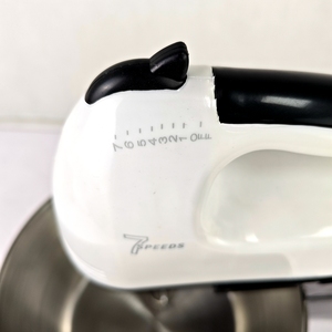 7-Speed Hand Held Mixer 500 Watt Manual Hand Mixer with Storage Box 4 Attachments Copper Motor Hand Mixer Electric - Product Image 3