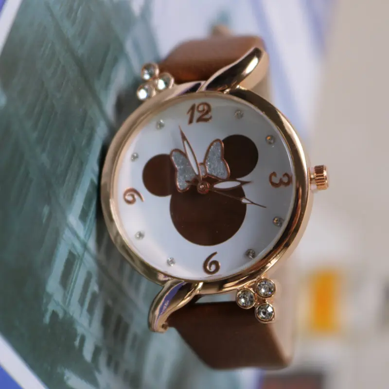 BWI072 2023 Novo Cartoon Mickey Watch Moda Bonito Estudante Relógio Eletrônico