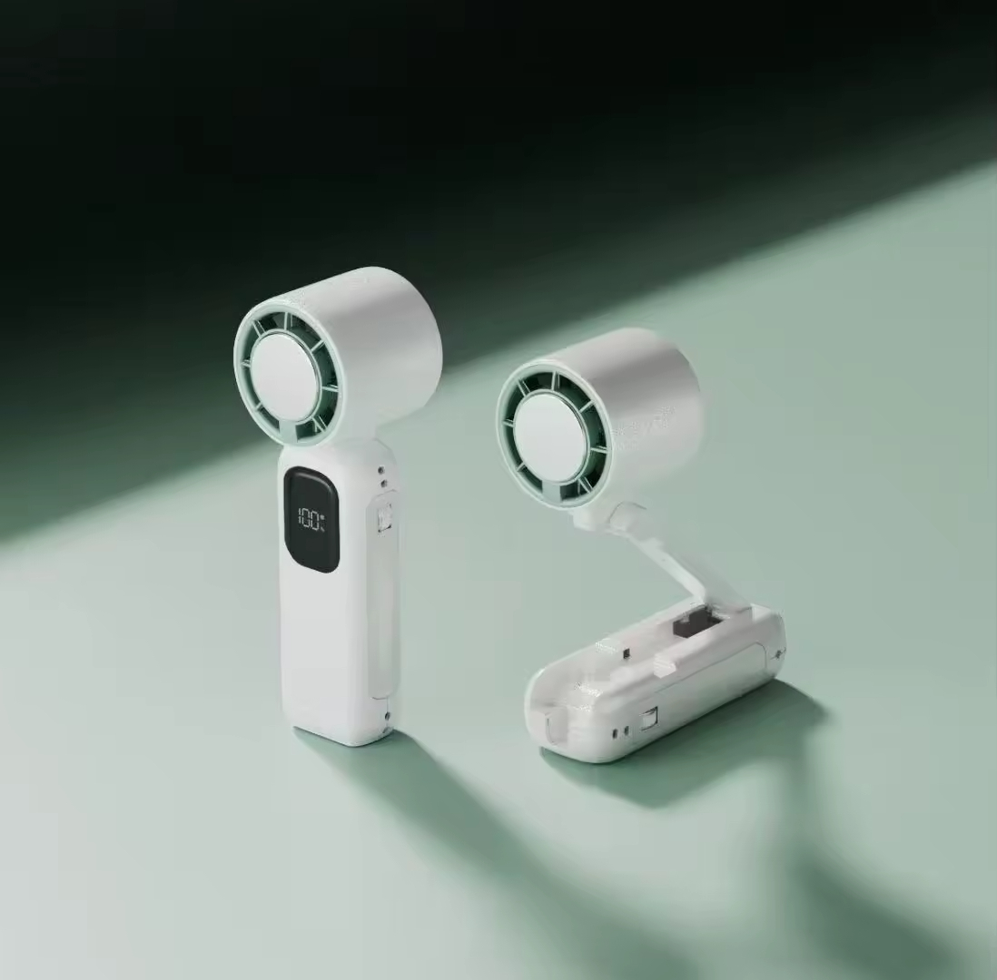 White-7000mAh