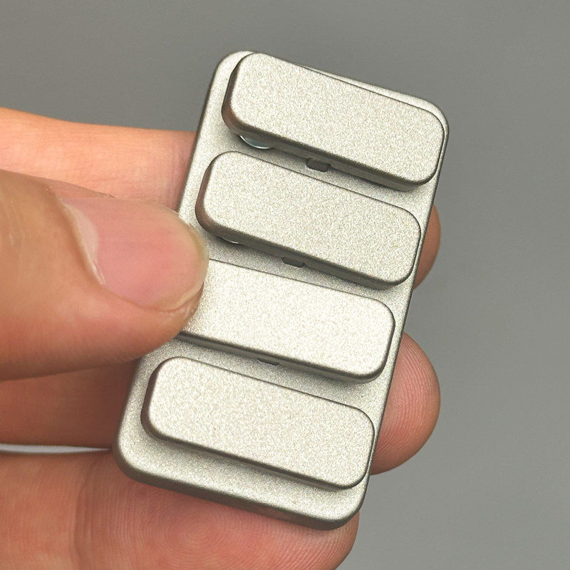 Four keys-silver-push the cards