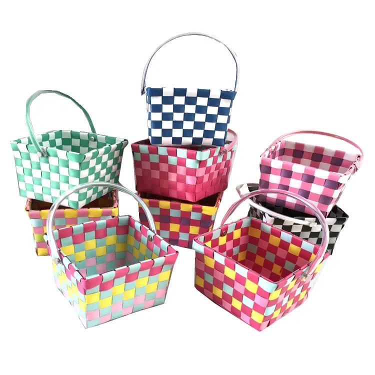 Hot vender barato colorido decorativo plástico handwoven PP cestas de páscoa de presente para doces