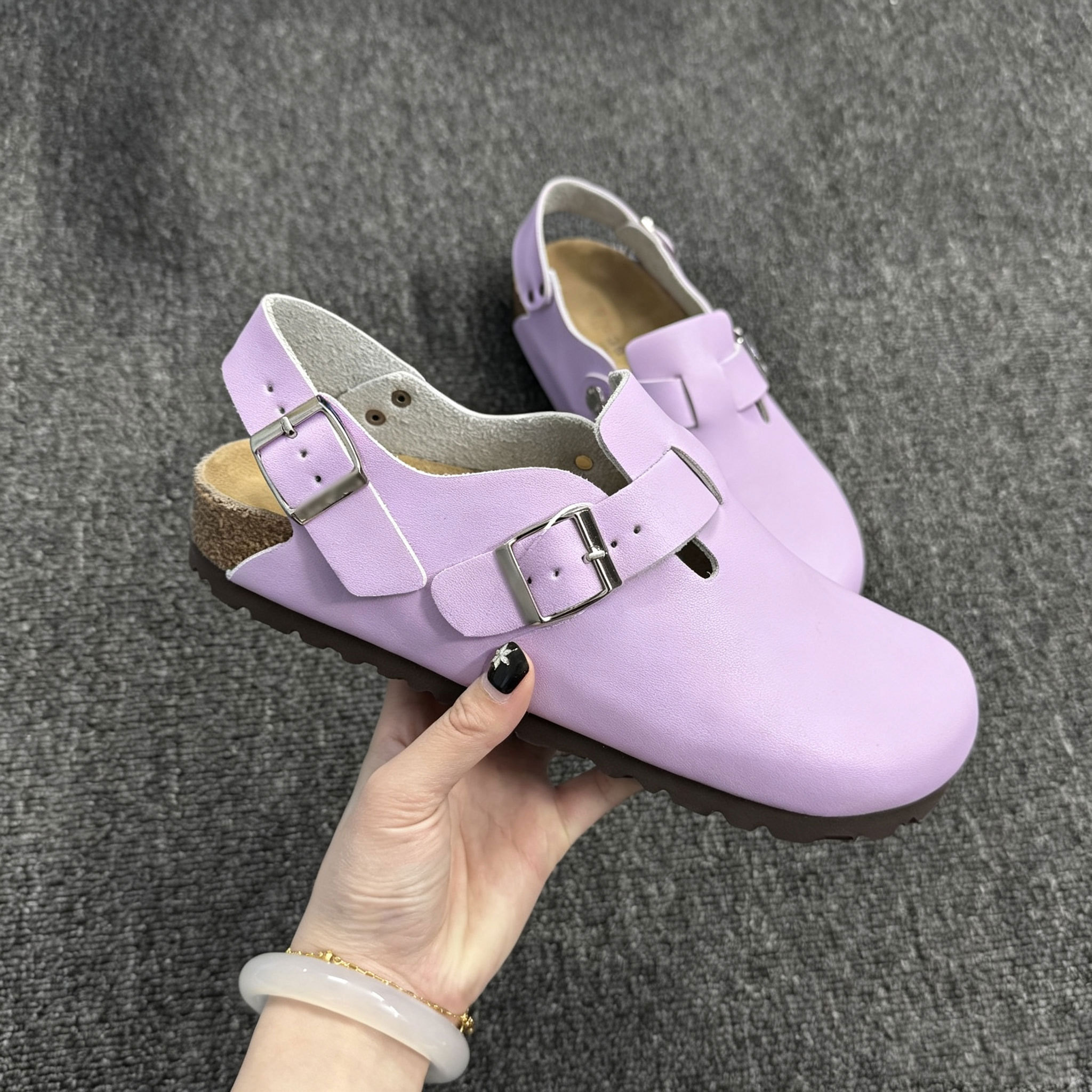 Cuir violet