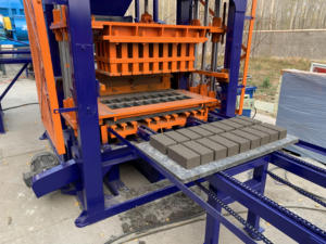 <strong>Automatic</strong> <strong>Block</strong> <strong>Machine</strong> <strong>Line</strong> QT6-15 Concrete <strong>Block</strong> Making <strong>Machine</strong> Cement Brick Making <strong>Machine</strong> - Product Image 2