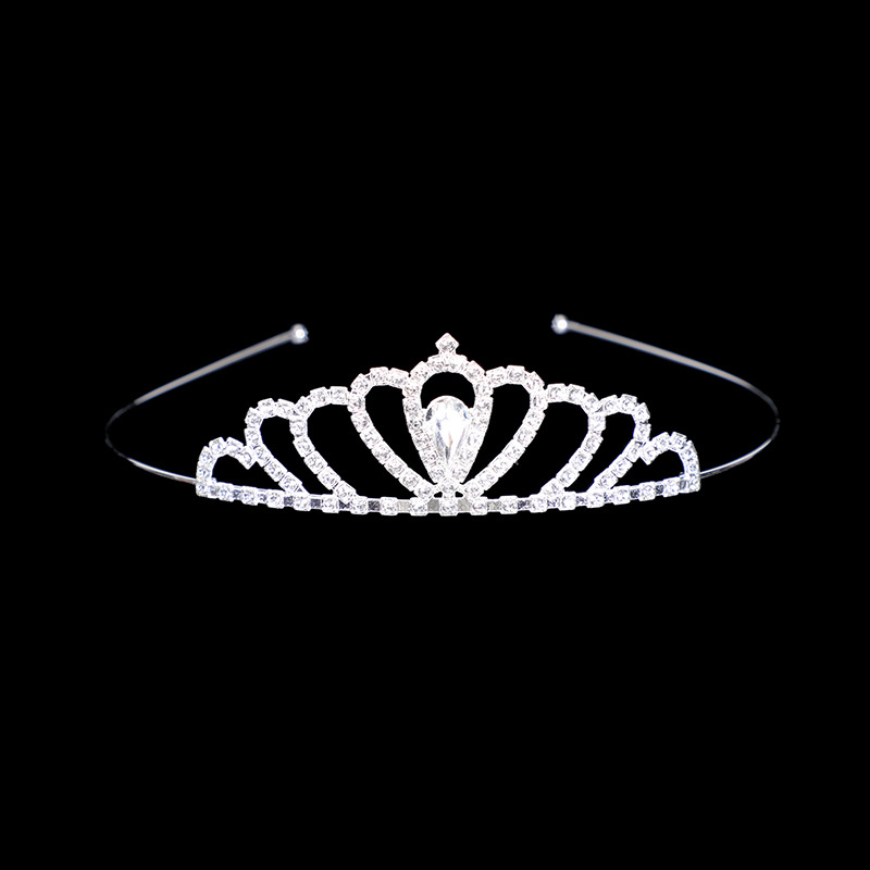 R04 crown model